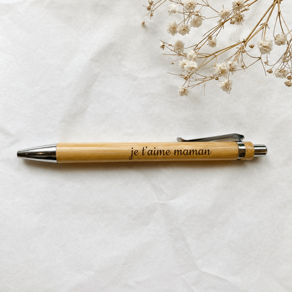 Stylo personnalisé gravé “je t’aime maman”, idée cadeau simple et touchante fête des mères